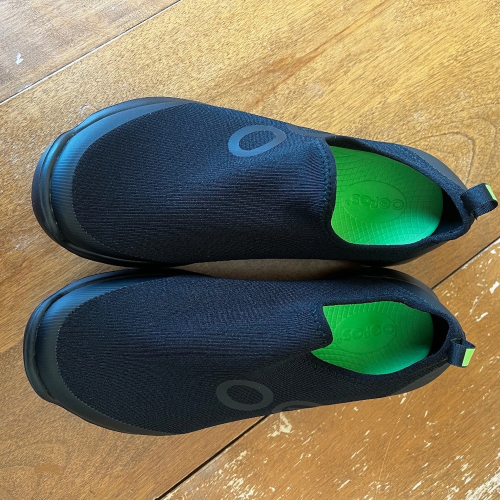 OOFOS never worn black sport recovery walking LS low shoe 7.5